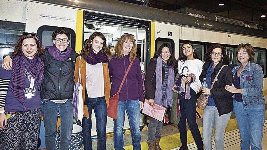 &#039;Tren violeta&#039; feminista rumbo a Manacor