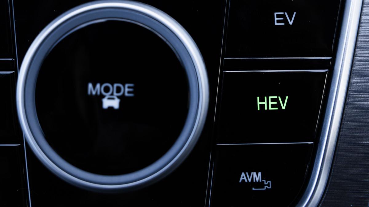 Selector de modo de conducción en un PHEV