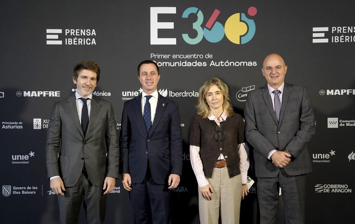 Sergi Guillot, director general de Prensa Ibérica; Llorenç Galmés, vicepresidente del Consell de Mallorca; Ainhoa Moll, adjunta a la Presidencia y directora editorial de Prensa Ibérica, y Vicent Marí, presidente del Consell d´Eivissa