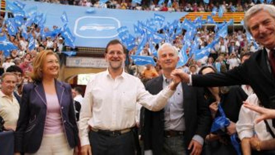 Rudi y Rajoy apelan a los socialistas desencantados para ganar y gobernar