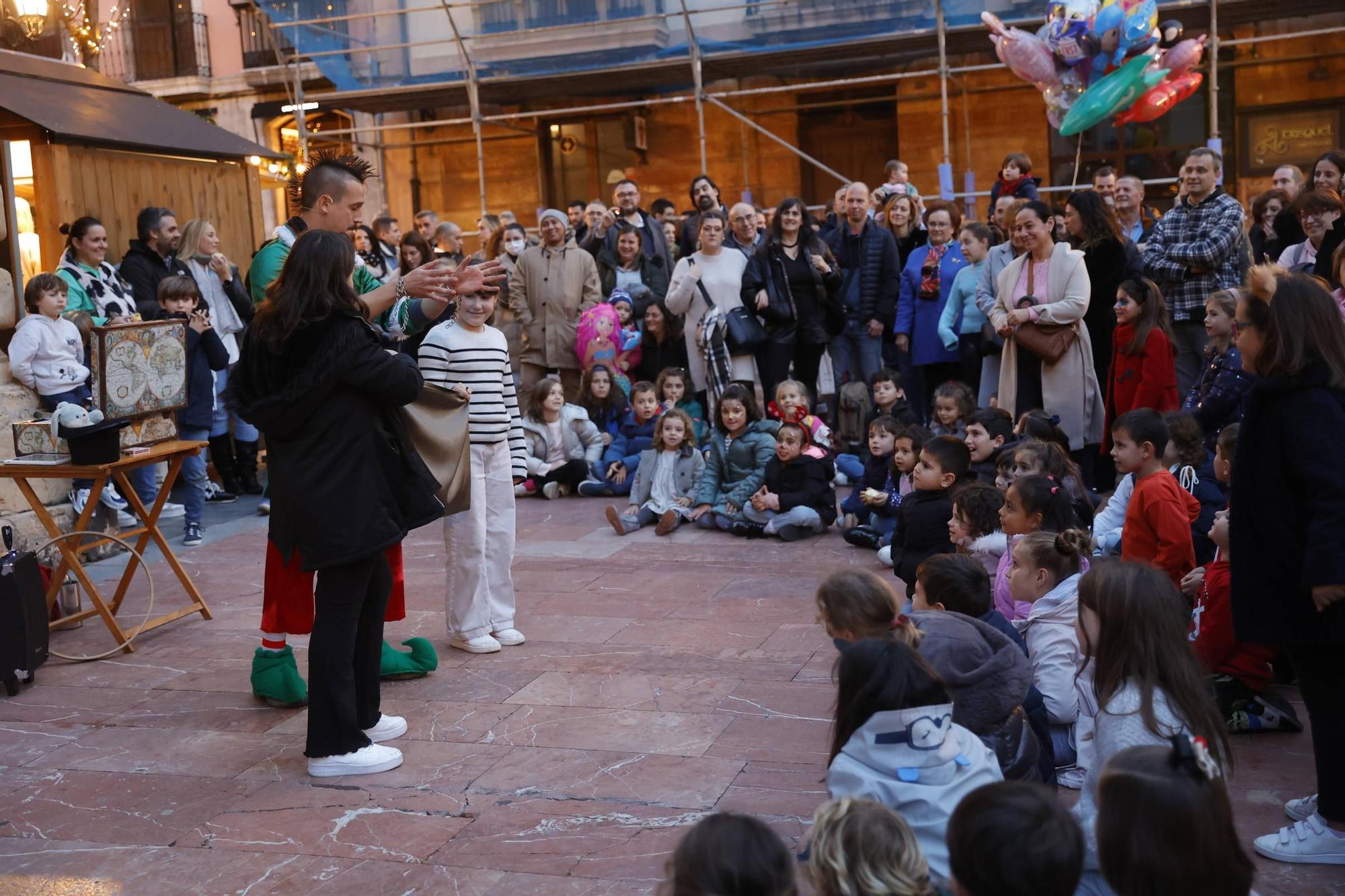 EN IMÁGENES: Asturias y sus visitantes "flipan" a más de 20 grados en Navidad: "Esto no es normal