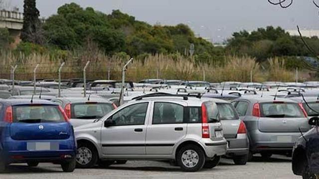 Los malos humos se disparan: Mallorca tiene 200.000 coches más que a principio de siglo