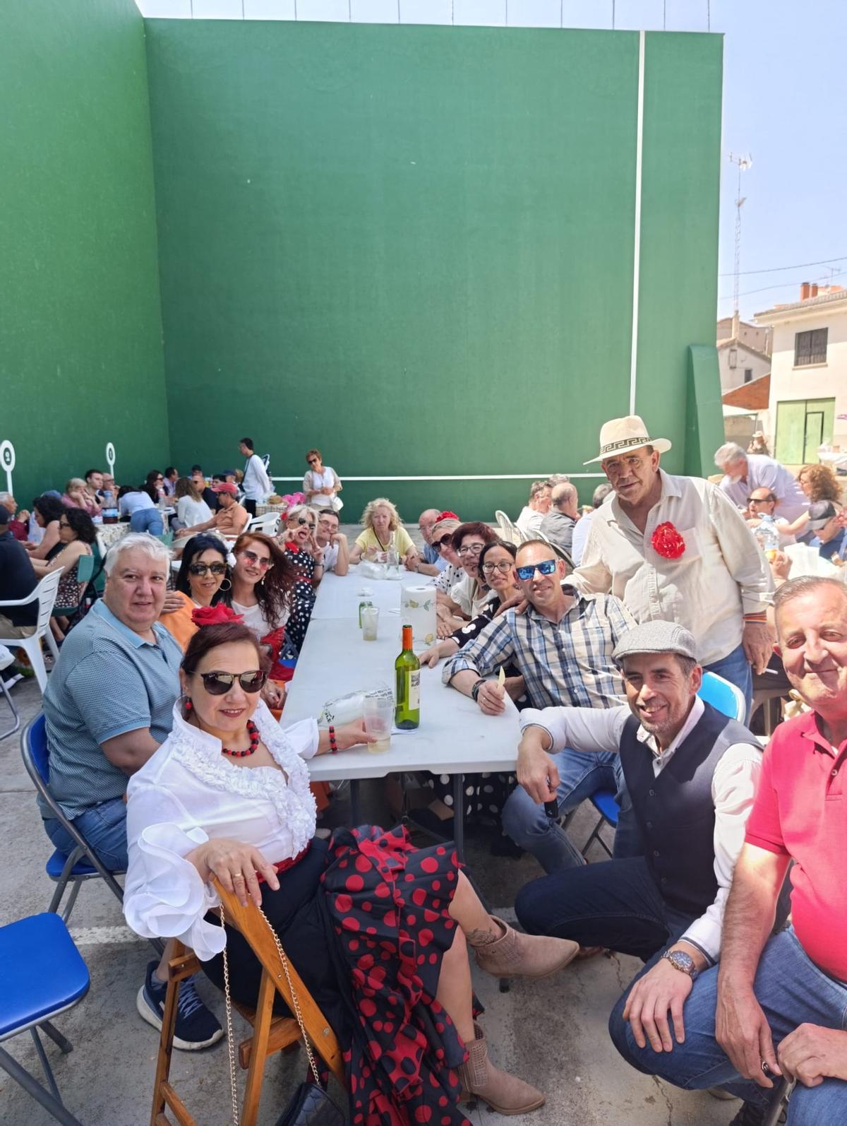 GALERÍA | El compás flamenco marca el ritmo de la romería en Cañizal GALERÍA | El compás flamenco marca el ritmo de la romería en Cañizal