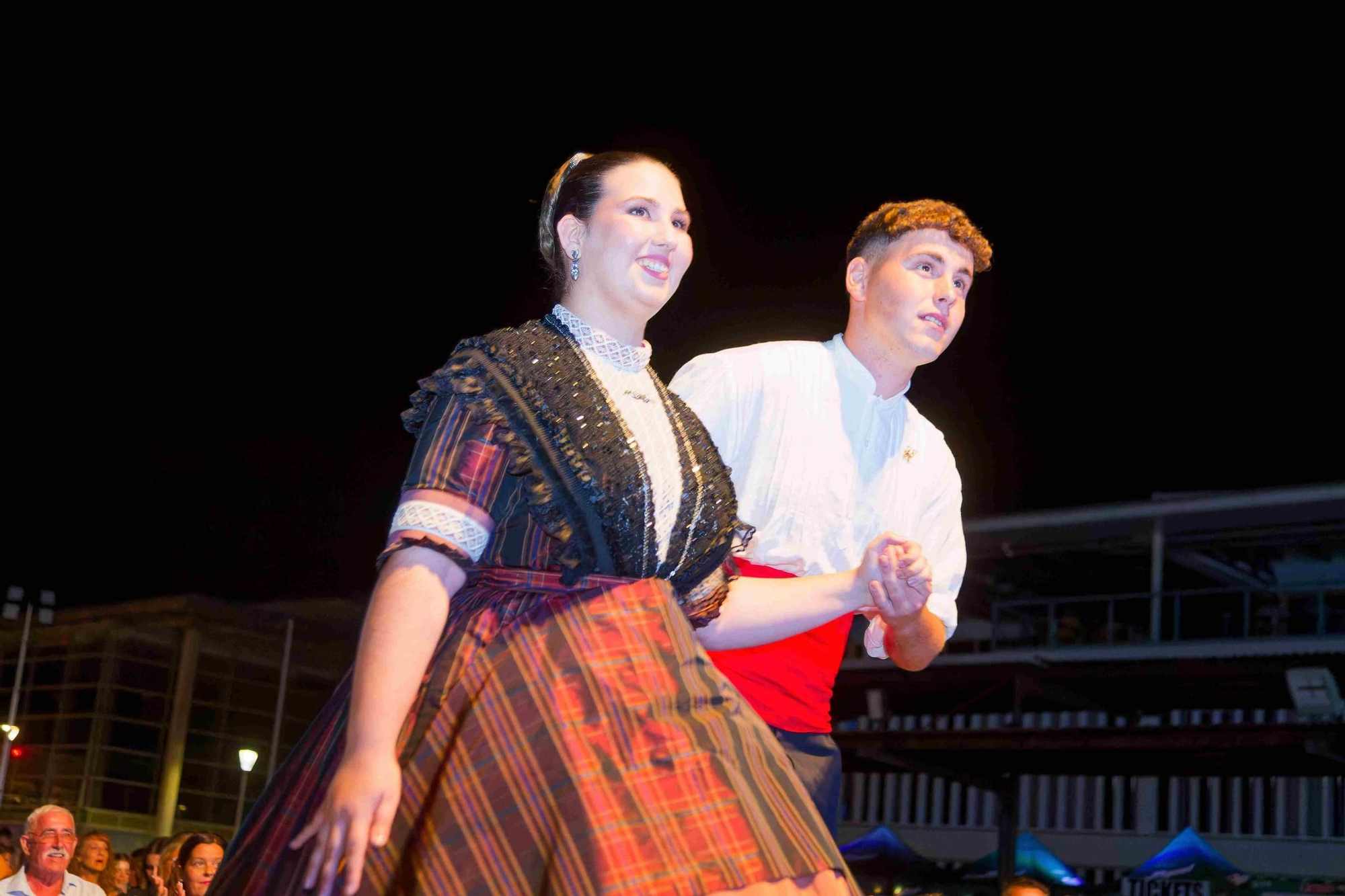 Emotiva presentación de las reinas de las fiestas de Sant Pere 2025
