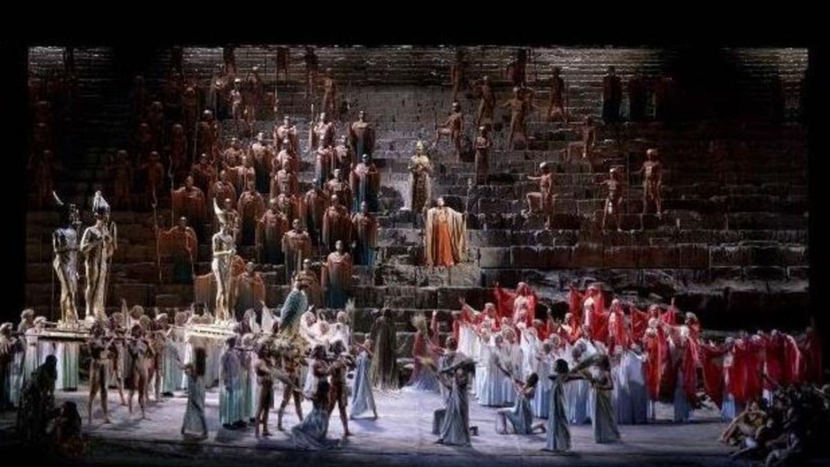 Un momento de la fastuosa representación de ‘Aida’ en el Teatro Real. | JAVIER DEL REAL/TEATRO REAL