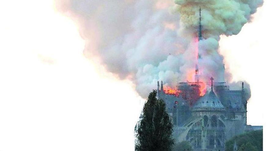 El suïcidi de Notre-Dame