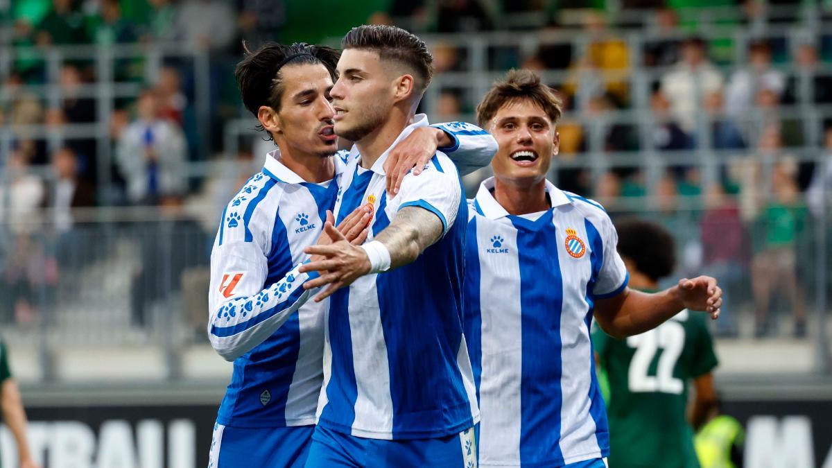 Roberto Fernández, goleador ante el Wolfsburgo