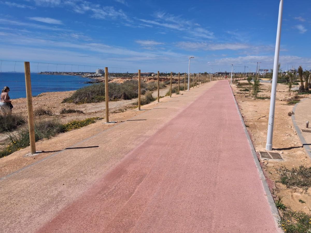 Así está la fase final de urbanización de Cala Mosca en Orihuela Costa