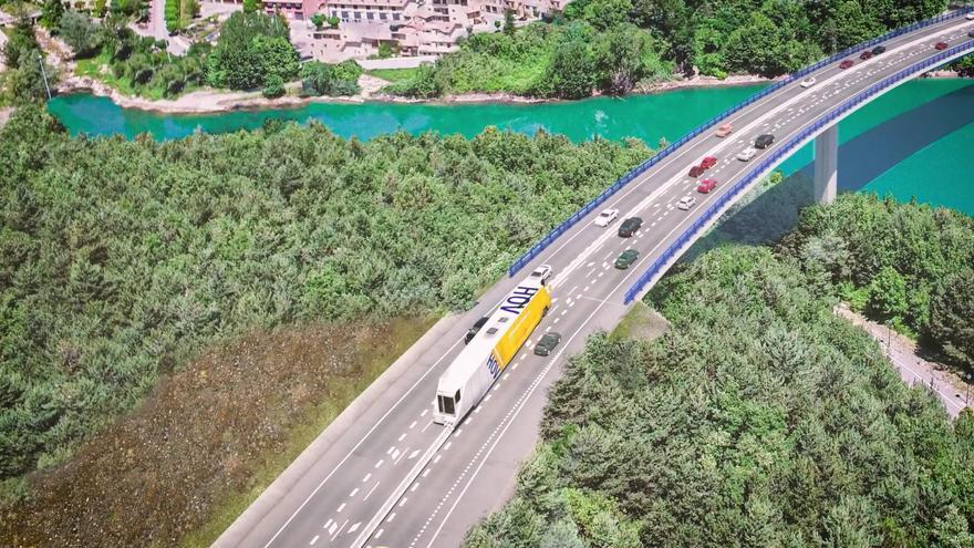 Simulació del tercer carril reversible a la C-16, al viaducte de Cercs