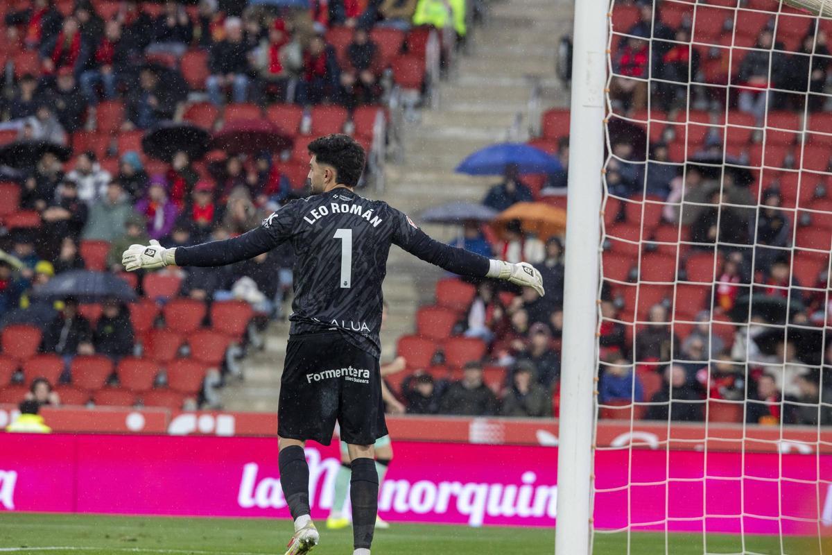 Leo Román, durante el partido ante el Athletic Club en Son Moix.