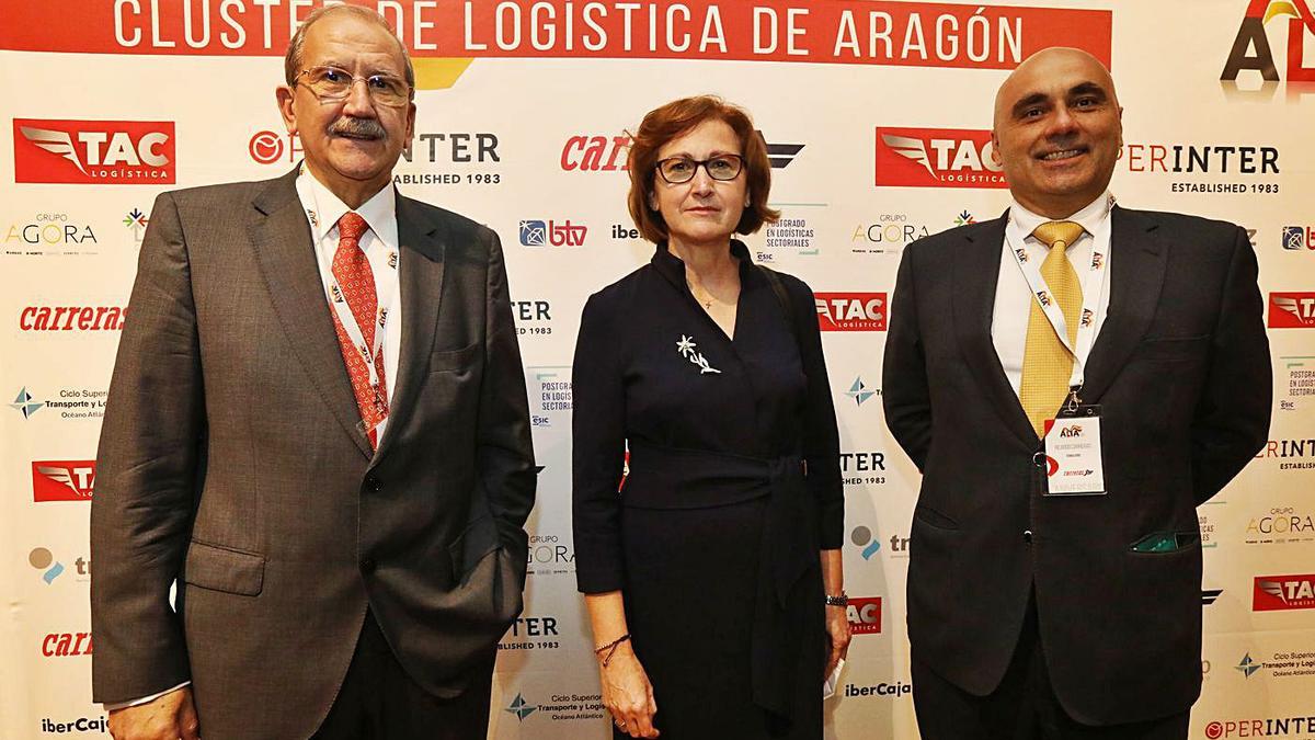 Una imagen de la entrega de premios, ayer, en el Gran Hotel Zaragoza. | ANDREEA VORNICU