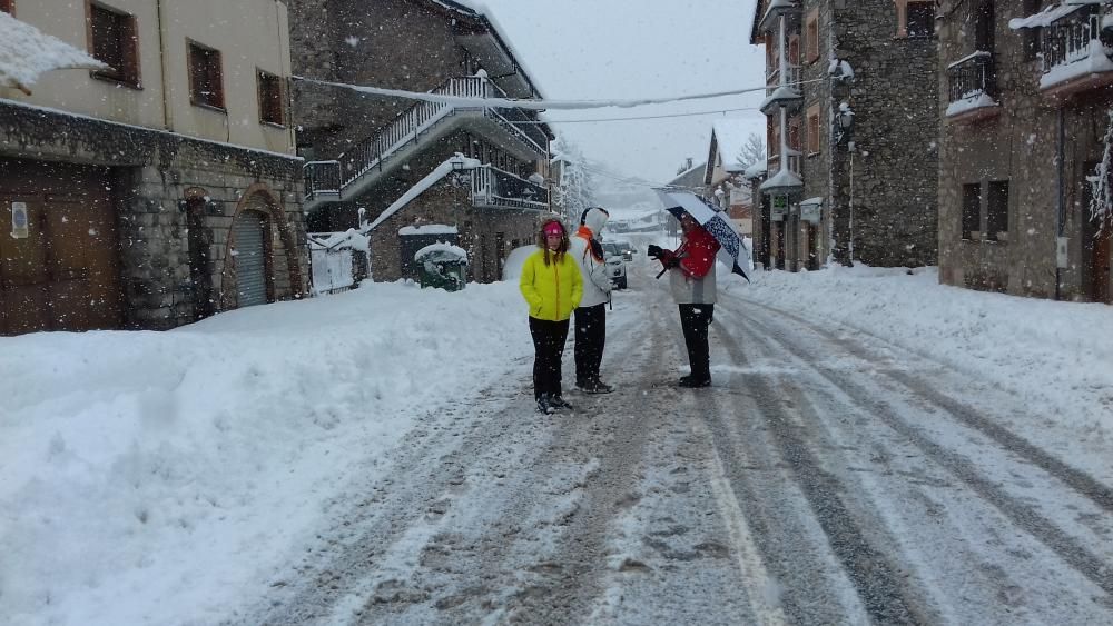 El temporal deixa 40 cm de neu a la Cerdanya