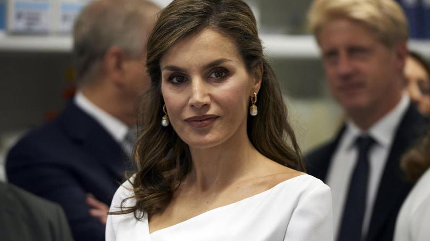 La reina Letizia, durante su visita al Instituto Francis Crick de Londres, durante la visita de Estado de tres días al Reino Unido.