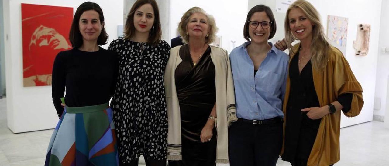 De izquierda a derecha, Nuria Fernández, Lucía Dueñas, Gema Llamazares, Tamara Ortega y Diana Llamazares.