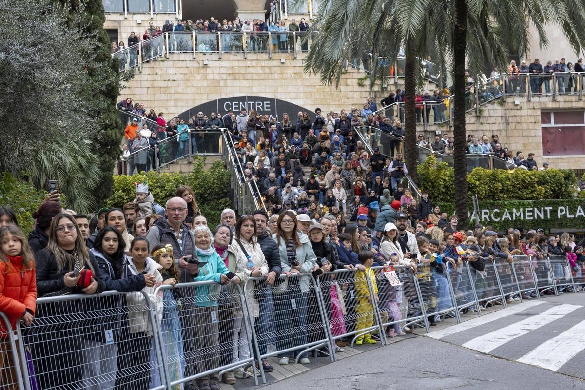 Sa Rua 2026: El espíritu del carnaval se impone en Palma