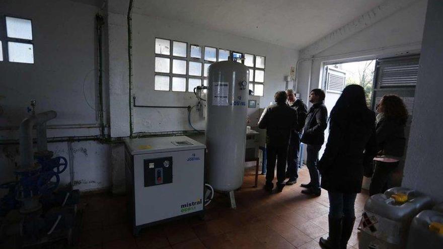 Instalaciones de la Etap de La Laguna durante una visita de José Luis Vega y Alberto Tirador el pasado mes de enero.