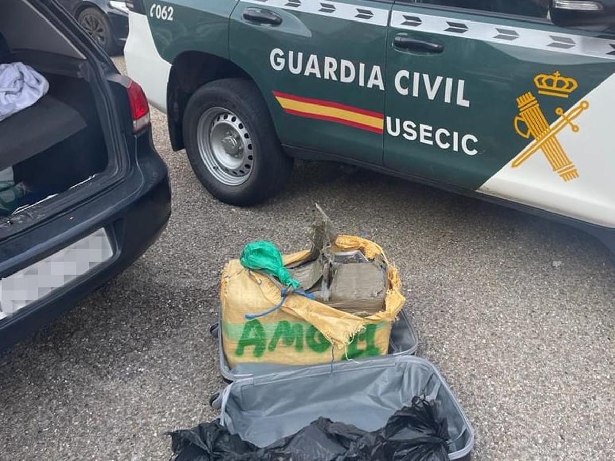 Droga interceptada por la Guardia Civil en el operativo.