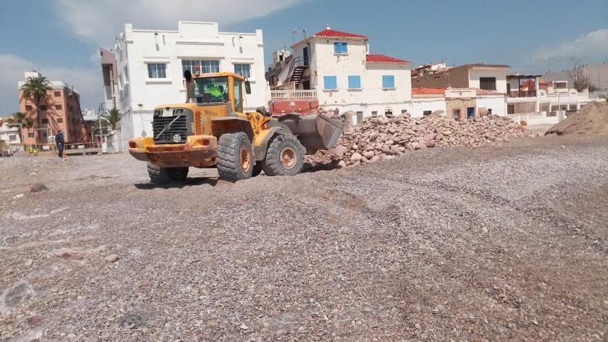 Controladores, aforo reducido y arena limpia para reabrir las playas de Castellón en la desescalada