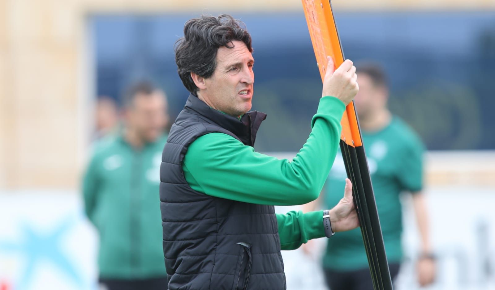 Unai Emery, durante el entrenamiento de este lunes del Villarreal CF en la previa ante el Liverpool.