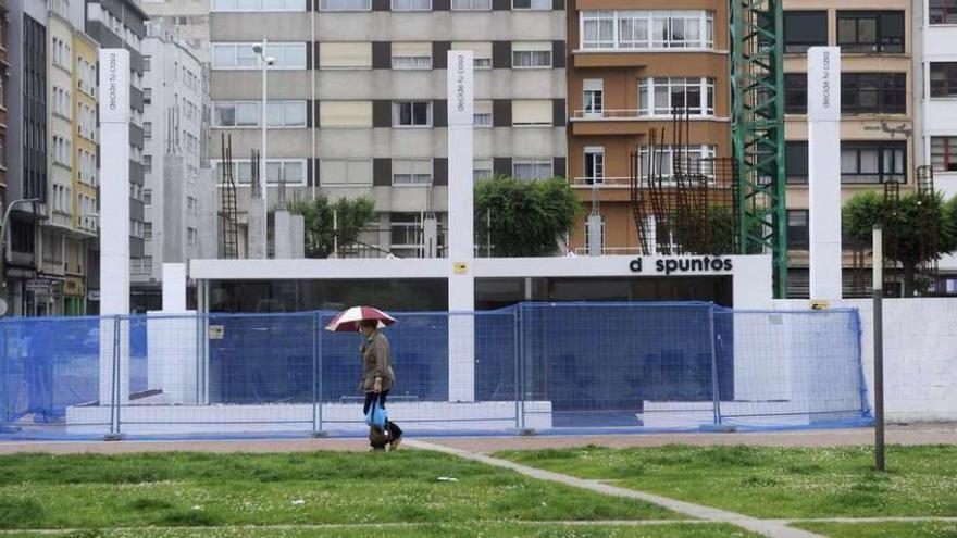 Oficina informativa de la inmobiliaria Dospuntos, que adquirió los solares edificables de la plaza de Tabacos.