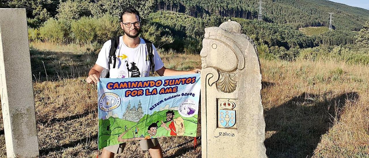 Pablo Vázquez en la entrada de Galicia a su paso por el Alto de A Canda.