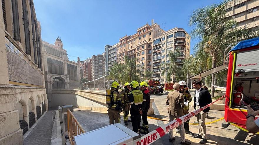 Un incendio obliga a desalojar el Mercado Central de València