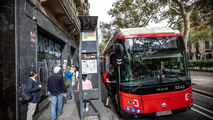 Barcelona colocará radares y ampliará aceras donde murieron dos menores atropelladas por autobuses