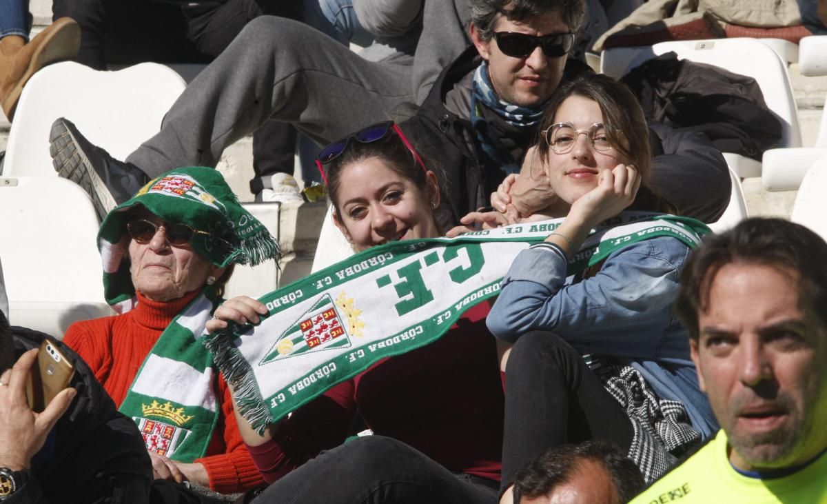 La afición blanquiverde en el Córdoba-Rayo Majadahonda