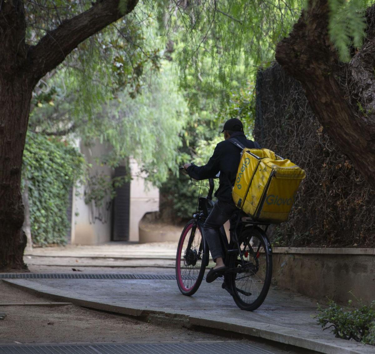 "¿Qui són aquests de Glovo?"