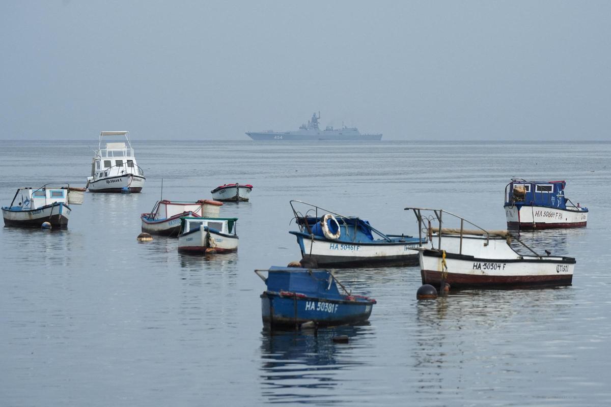 Llegan a La Habana una fragata y un submarino nuclear rusos