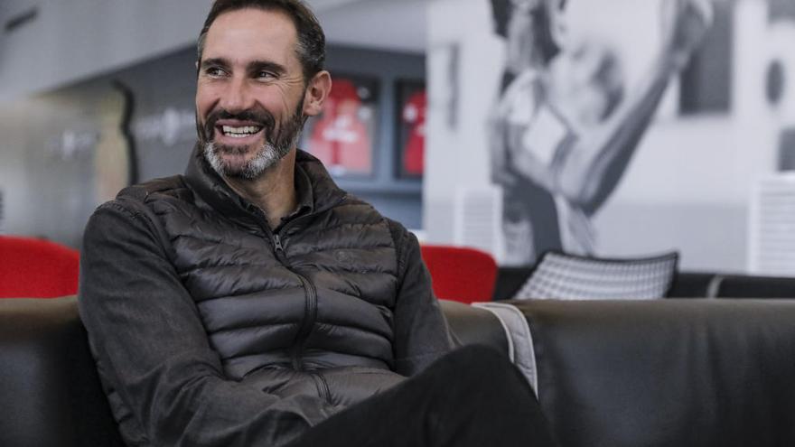 Vicente Moreno, tÃ©cnico del Mallorca, durante una entrevista.