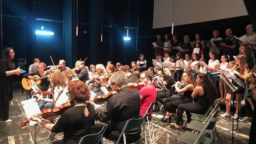 Las aulas de la escuela municipal de música clausuran el curso con un recital