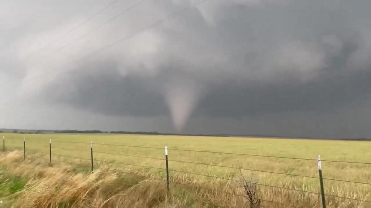 Ascienden a 18 los muertos por los tornados en Estados Unidos