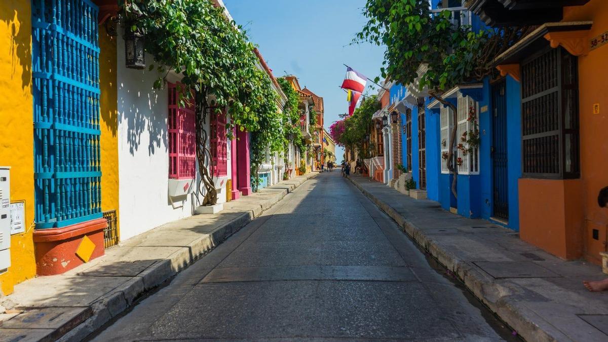 Colorful empty Streets of Cartagena