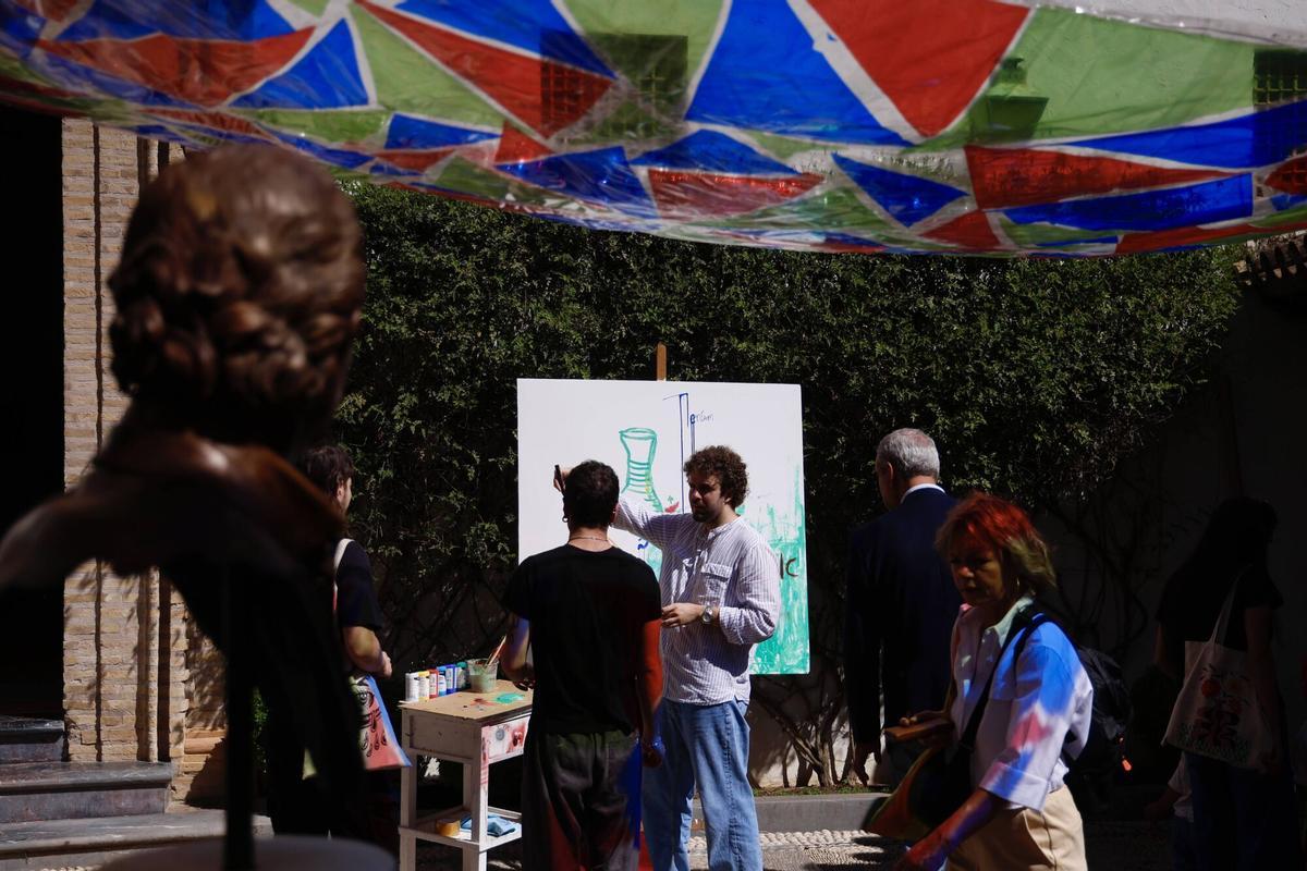 Medio centenar de artistas comparten su proceso creativo en las calles y plazas de la ciudad