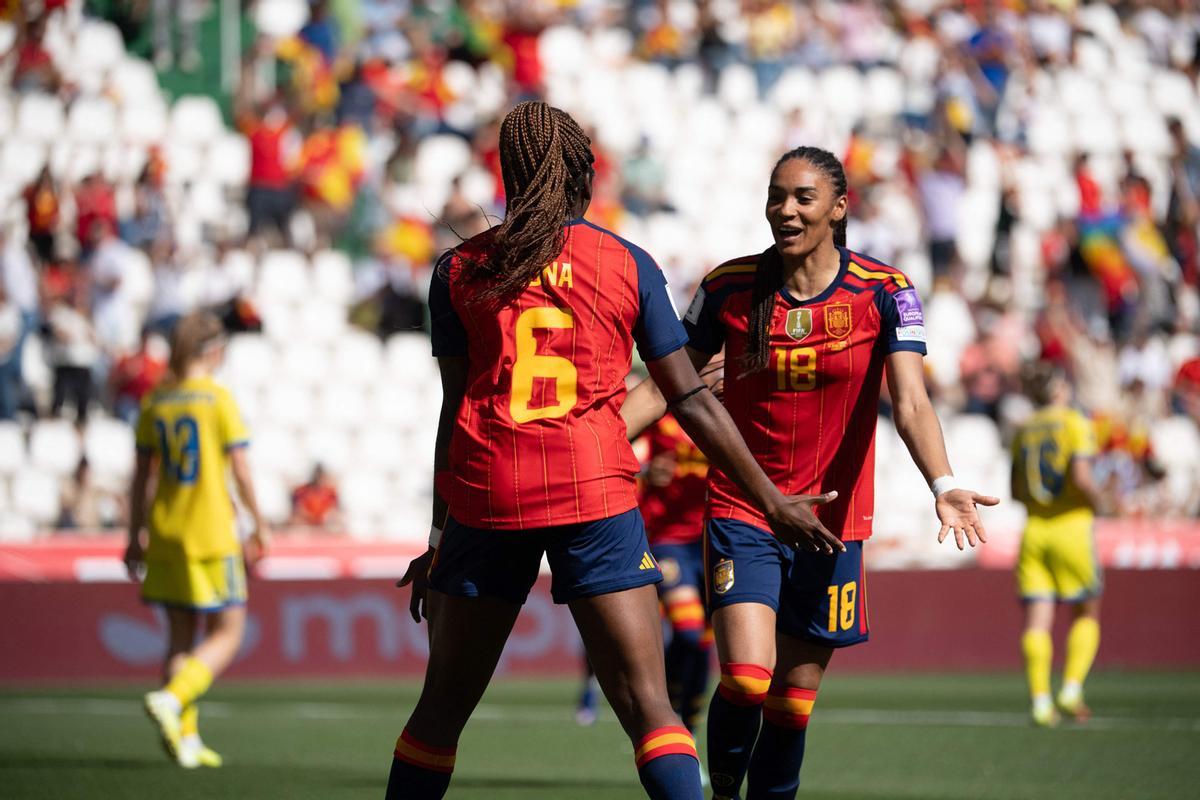 Partido de clasificación para la Copa Mundial Femenino entre España y Ucrania, en imagenes.