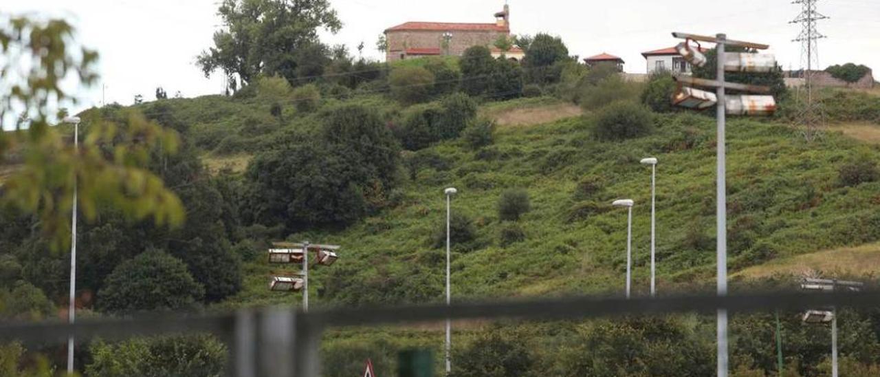 Vista de parte de los terrenos donde se desarrollará el proyecto de La Llamosa.