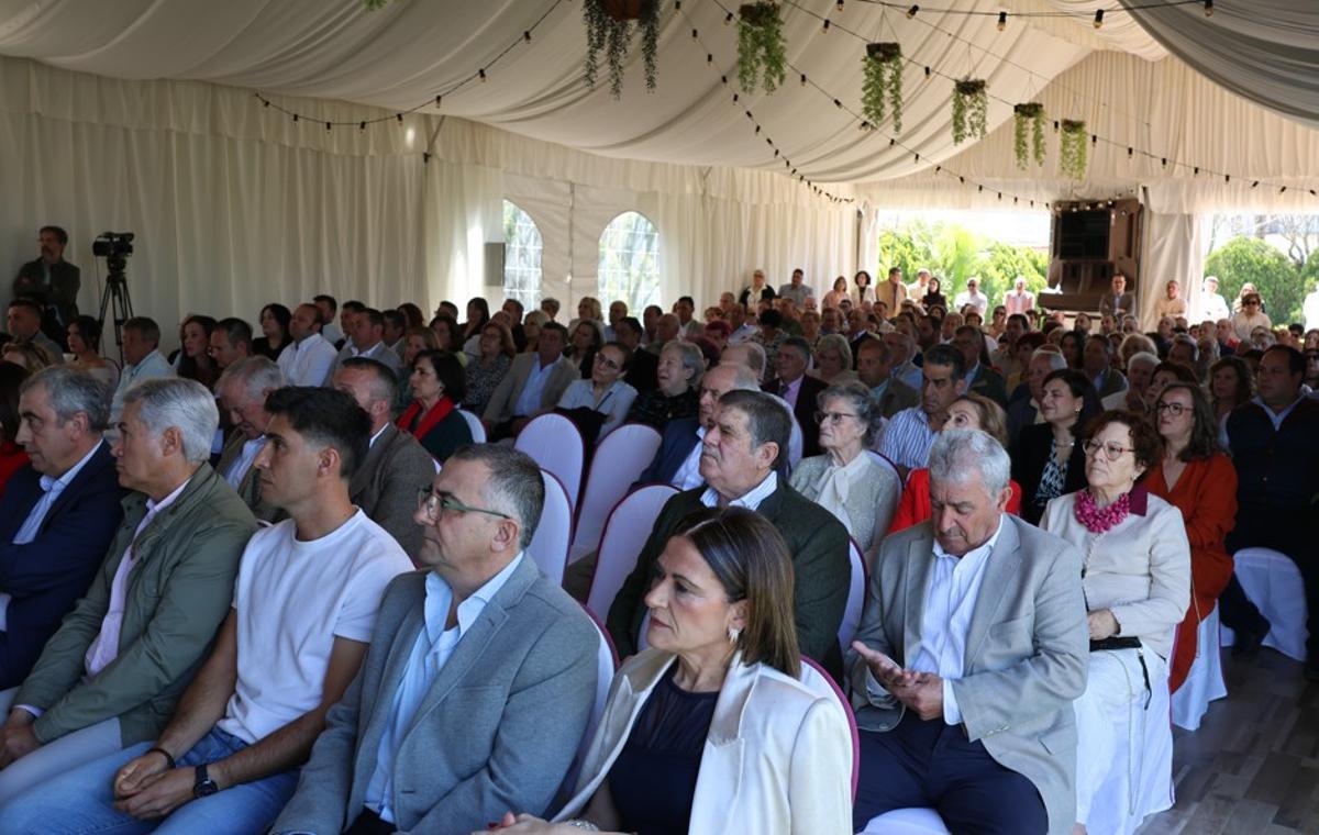 Asistentes al homenaje del pasado sábado 28 de marzo en Santa Amalia.