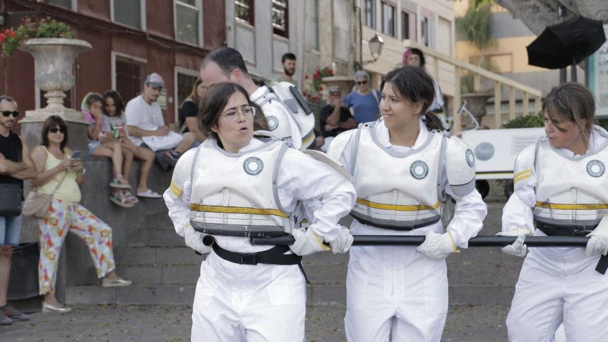 Satélite Teatro: unos astronautas que viajan de Tenerife a Alemania