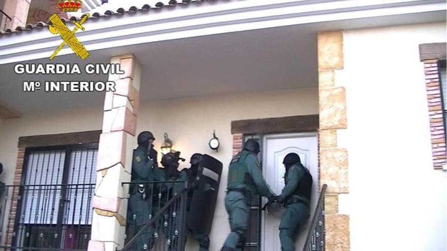 Imagen de la operación desarrollada por la Guardia Civil.
