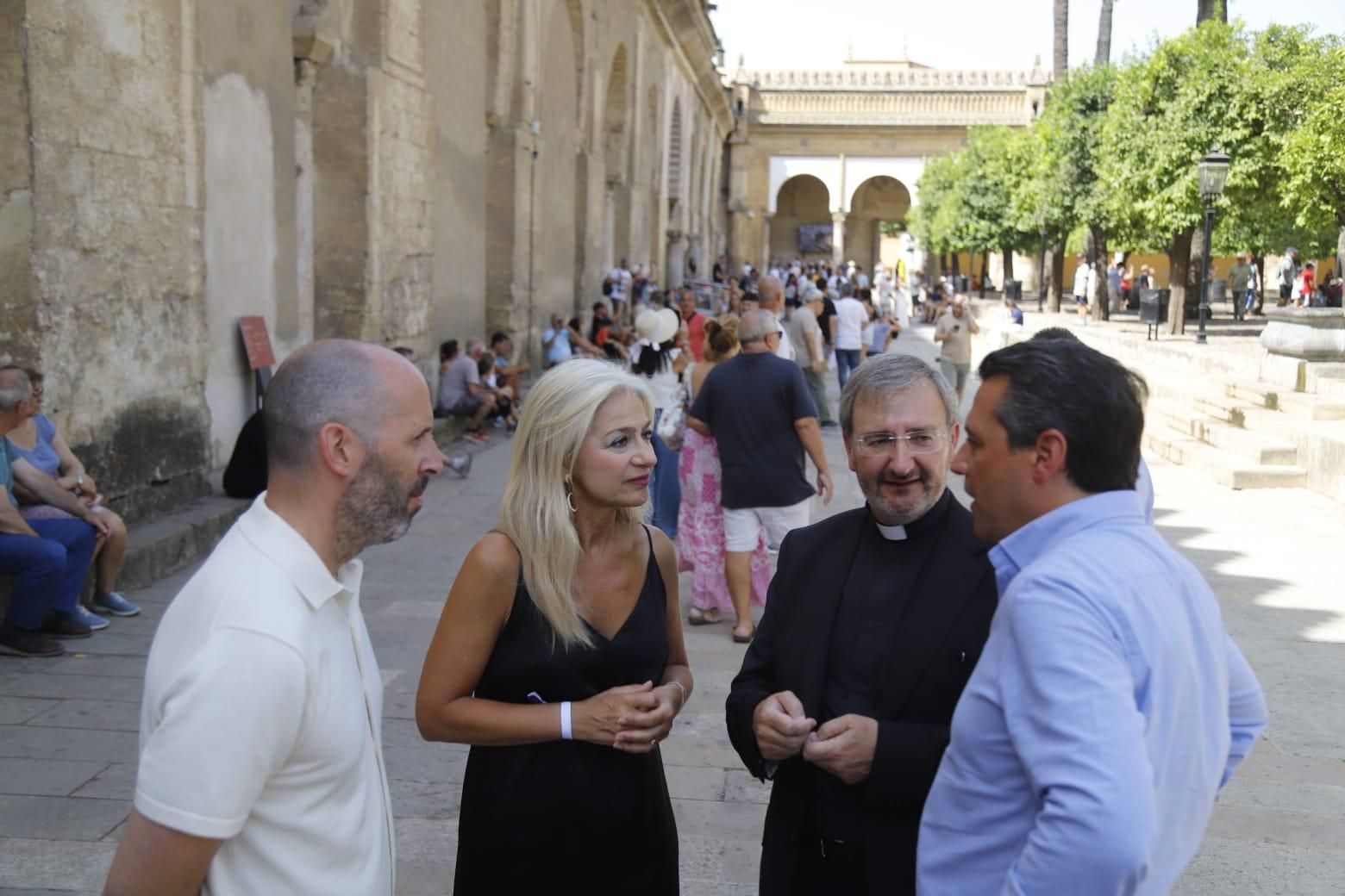 Tras el incendio: las imágenes de la zona afectada por el fuego en la Mezquita-Catedral