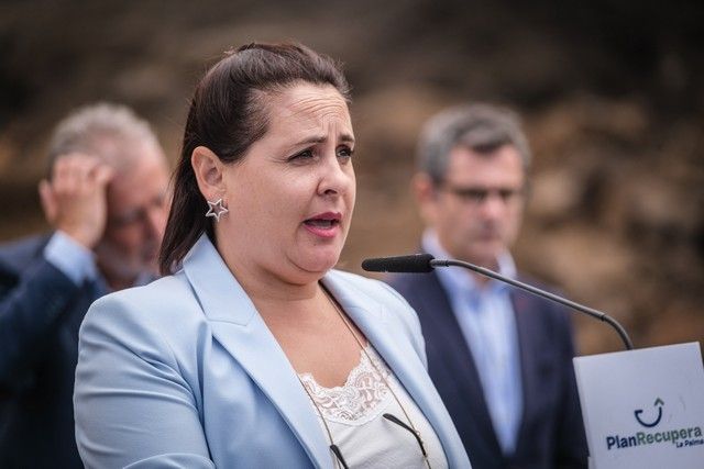 Inauguración carretera que atraviesa las coladas de La Palma "La puerta del futuro"