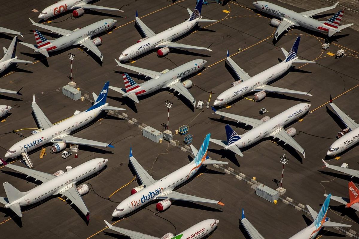 Seattle (United States), 21/07/2019.- (FILE) - An aerial view of Boeing 737 Max 8 aircraft parked at Boeing Field in Seattle, Washington, USA, 21 July 2019 (reissued 29 April 2020). Boeing on 29 April 2020 reported an adjusted loss of 1.70 billion USD in the first quarter of 2020, and said it plans to cut the number of its staff by about 10 per cent. (Estados Unidos) EFE/EPA/GARY HE *** Local Caption *** 55830719