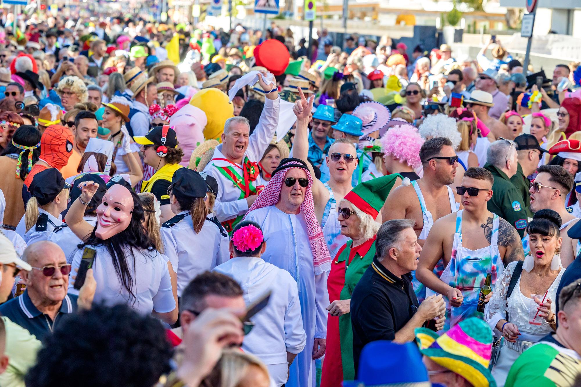 La "Fancy Dress" llena de disfraces Benidorm