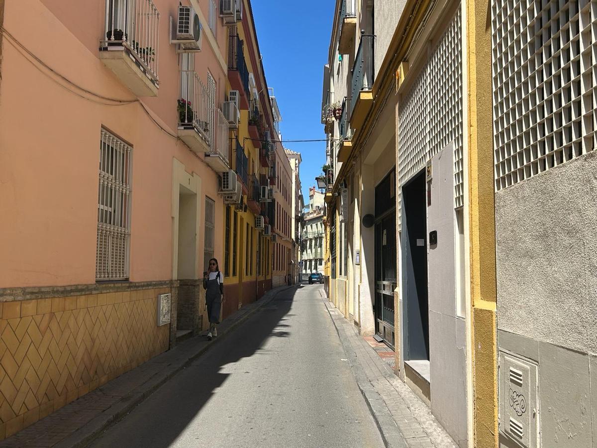 La calle Juzgado en donde se encuentra el centro estético Athanae