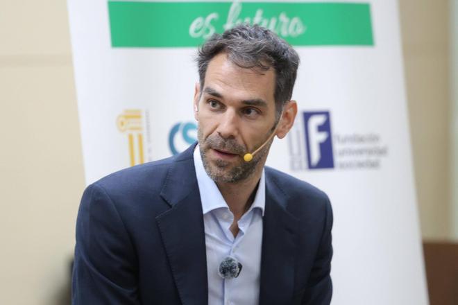 Galería | Calderón en la Facultad de Ciencias del Deporte en Cáceres