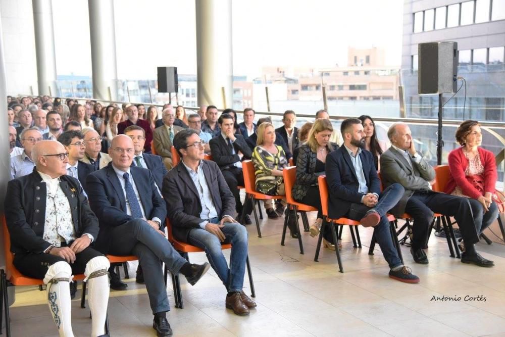 En el acto institucional estuvieron los concejales Pere Fuset, Félix Crespo y Amparo Picó y el diputado José María Chiquillo.