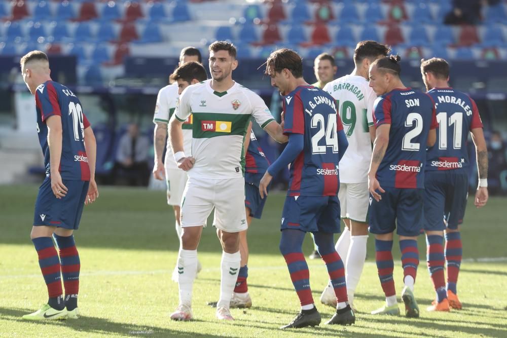 Las imágenes del Levante UD - Elche CF