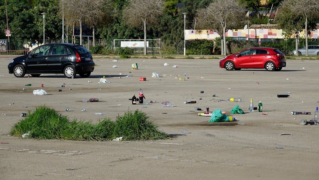 La ‘resaca’ de Halloween en el antiguo Aquapark de Calvià, en imágenes