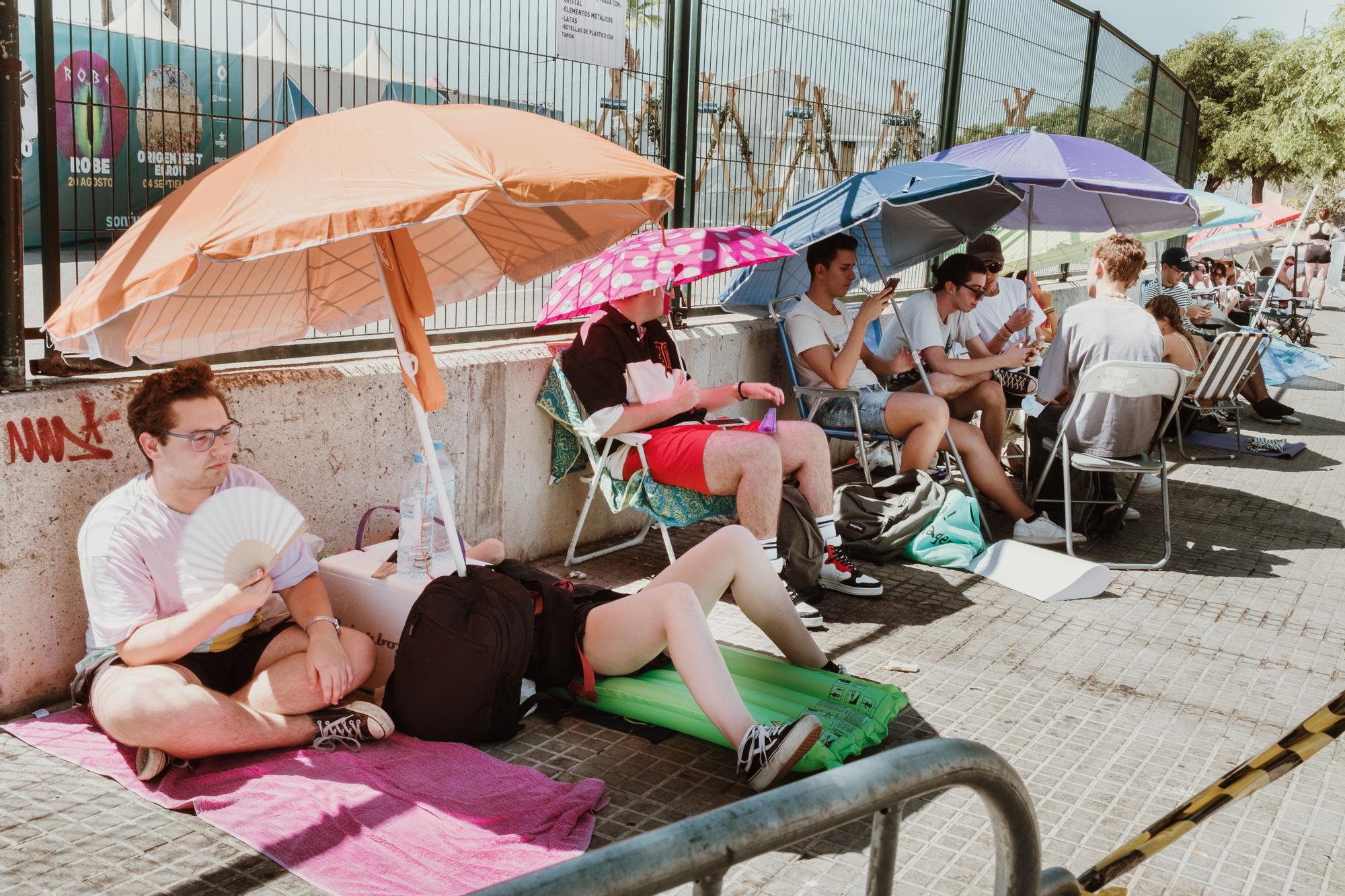 Largas colas antes del concierto de Rosalía en Palma